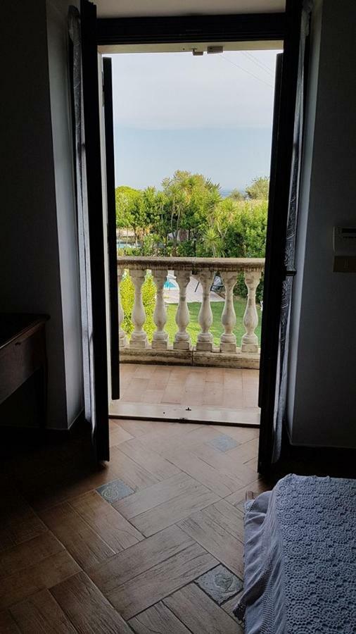 Sinilu B&B Silvi Paese Ngoại thất bức ảnh